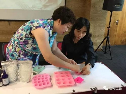 媽咪小屋微課堂 進(jìn)行時(shí)